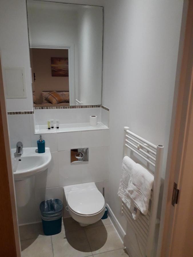لوتون Luxury And Stylish 2 Bedroom Apartment With En-Suite المظهر الخارجي الصورة
