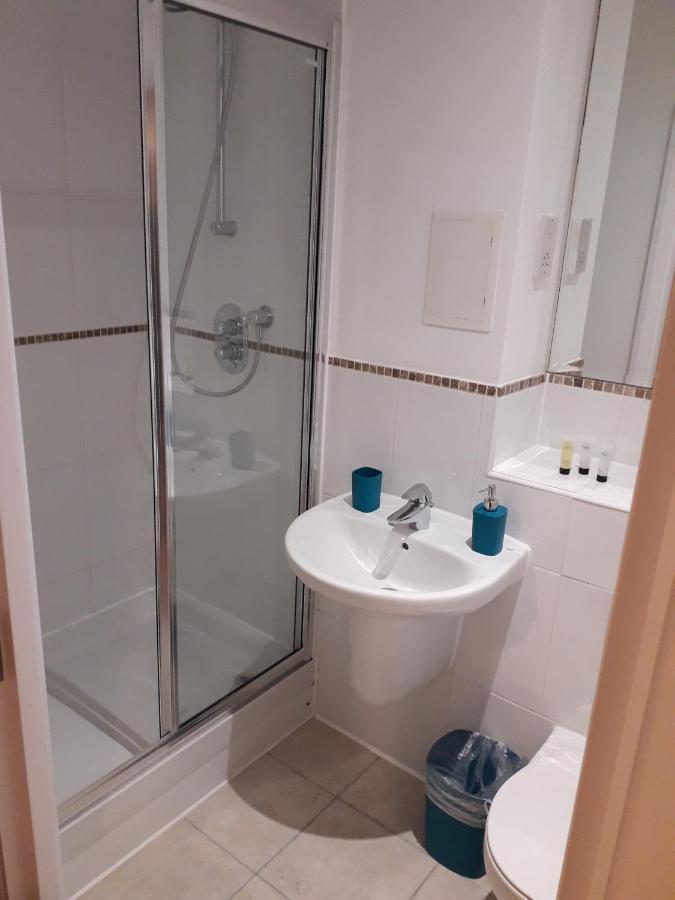 لوتون Luxury And Stylish 2 Bedroom Apartment With En-Suite المظهر الخارجي الصورة